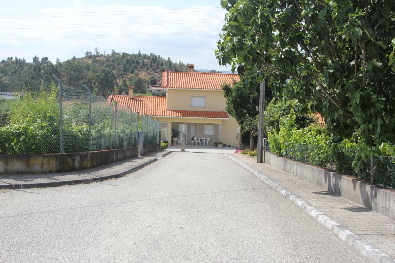 Quartos Em Vivenda Serra Da Estrela Celorico Da Beira Buitenkant foto